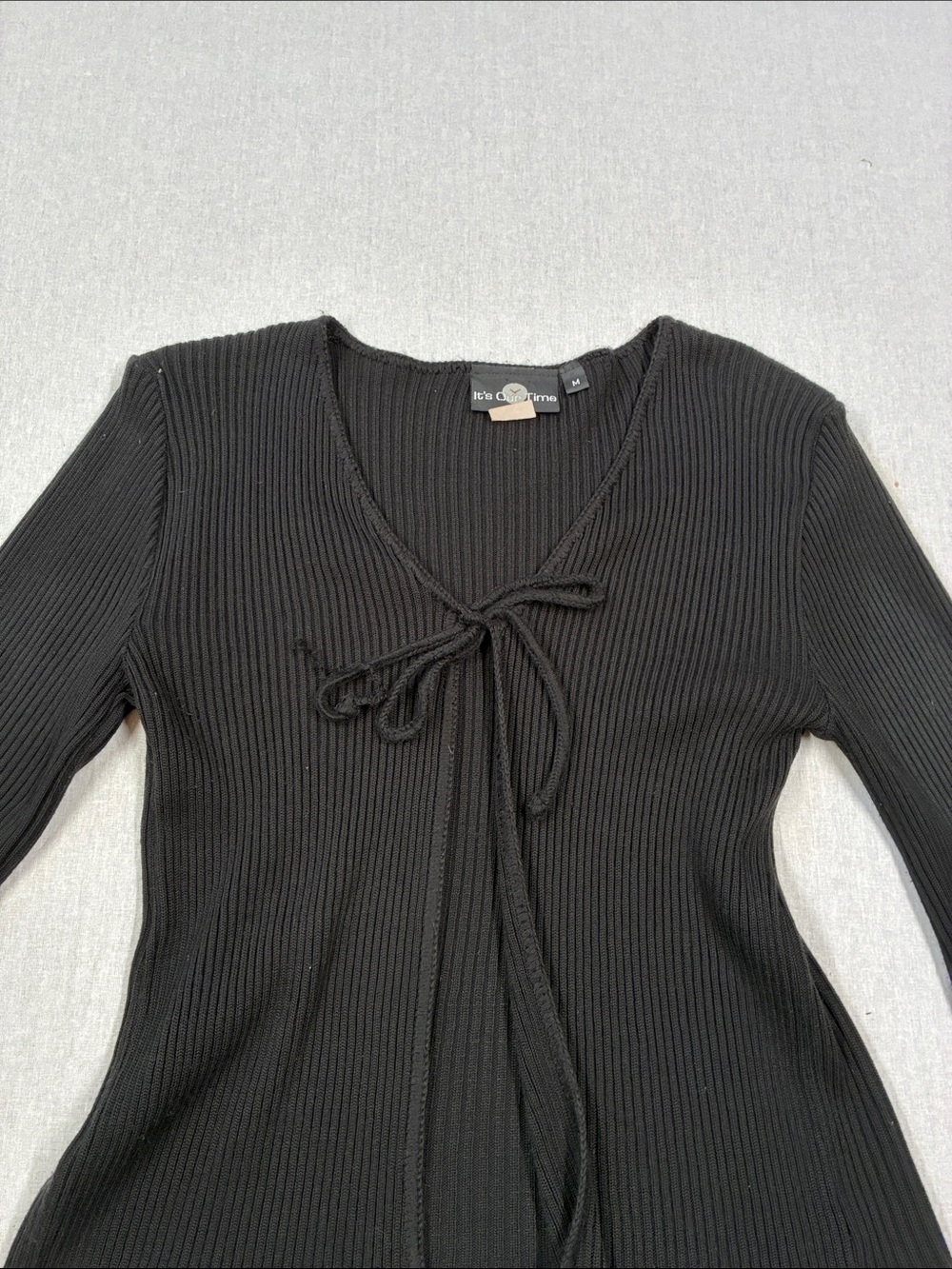 girlee light weight wrap/blk in color
